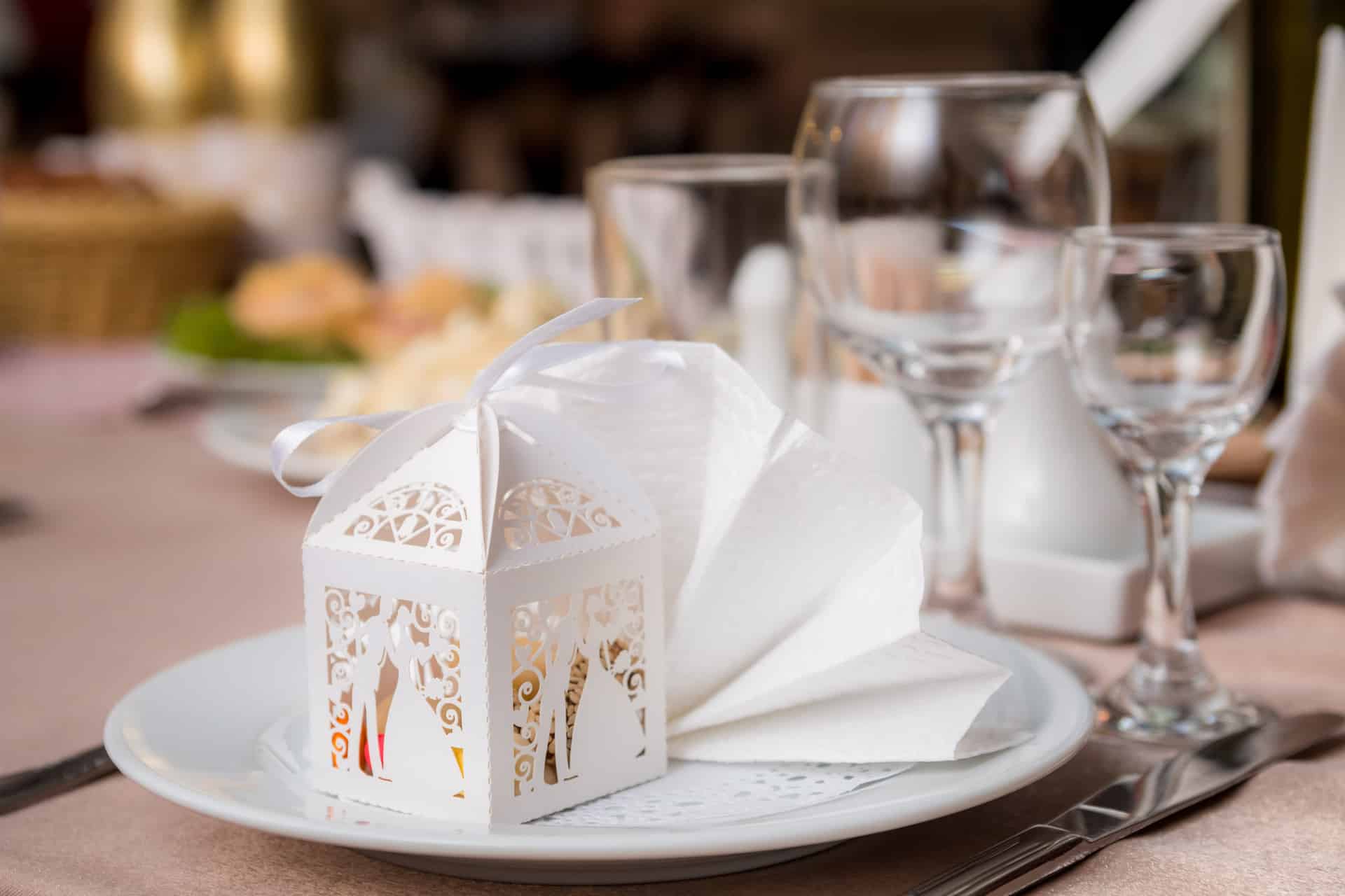 Cadouri pentru nuntași - aspecte de care trebuie să ții cont pentru a face cea mai bună alegere - Tulipr.ro