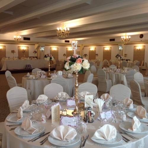 Almira Ballroom 