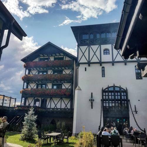 Complex Podu cu Lanturi - Hotel, Restaurant, Fabrica de bere, ballroom