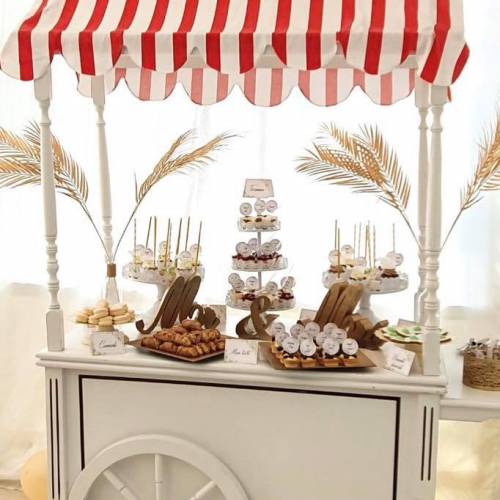 Candy Bar Royal Bakery