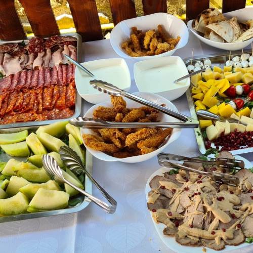 METROPOLITAN CATERING