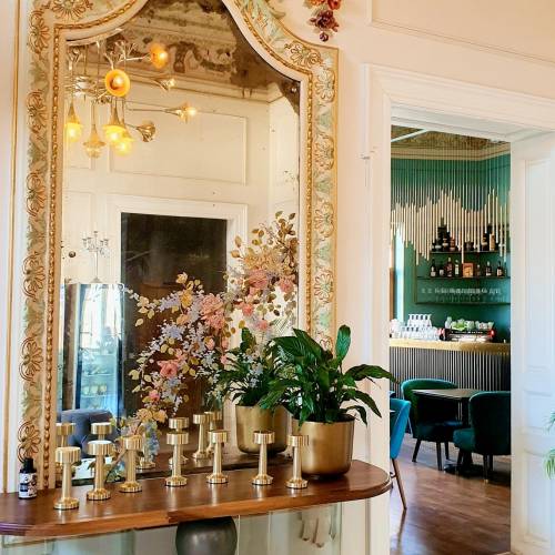 The Manor Restaurant & Lounge