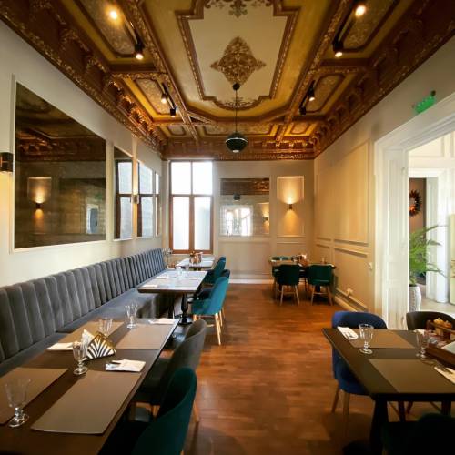 The Manor Restaurant & Lounge