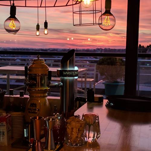 Elfi Sky Bar & Urban Kitchen