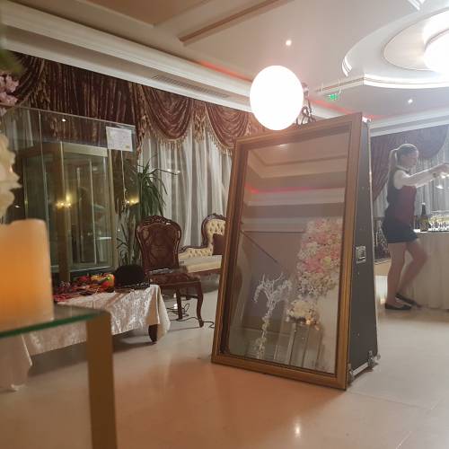 SELFIG MIRROR - Oglinda Magica