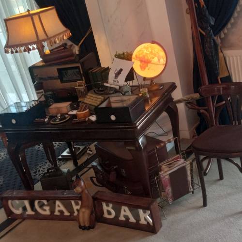 Cigar Bar by Shybo