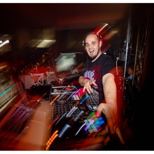 DJ Nick  www.djnunta-arad.ro