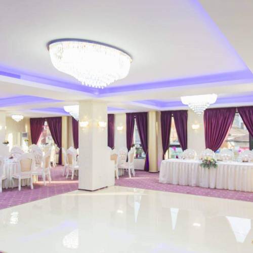 Salon Traian