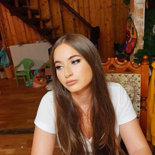 Alina  make-up