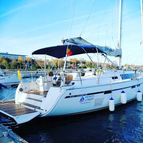 Luxury Yacht Bavaria 46